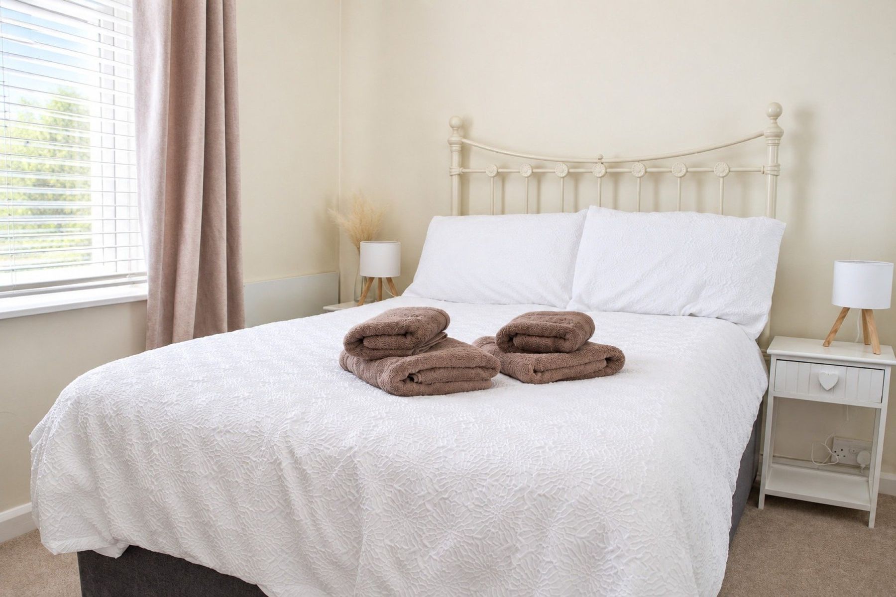 Double Bed | TV