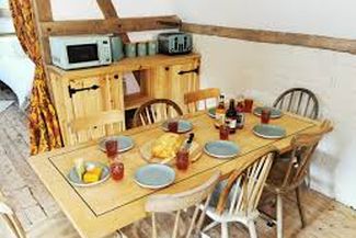The granary at Gwatkin Red Cow