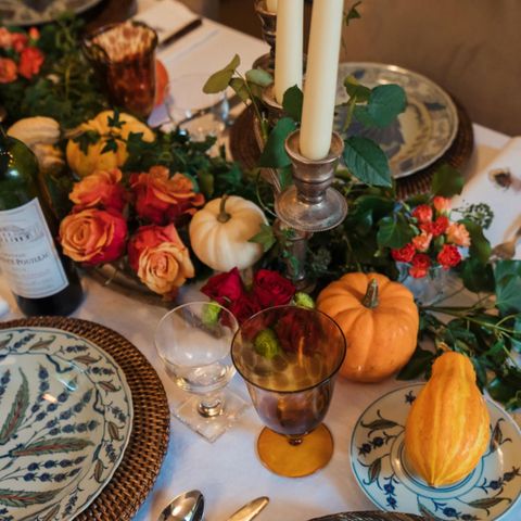 The Globe at Hay: Autumn Table Piece Workshop