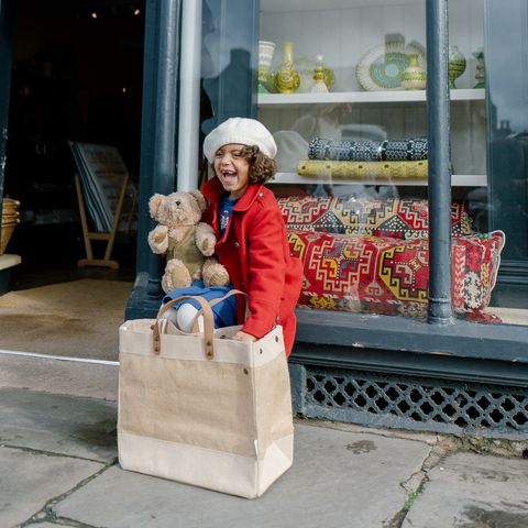 girl with shopping bag