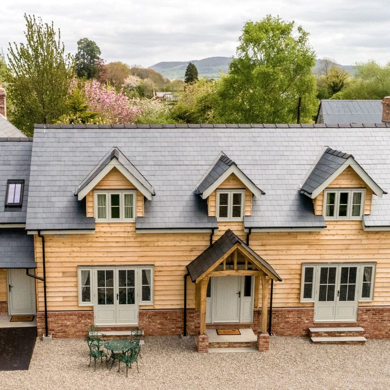 Mistletoe Cottage