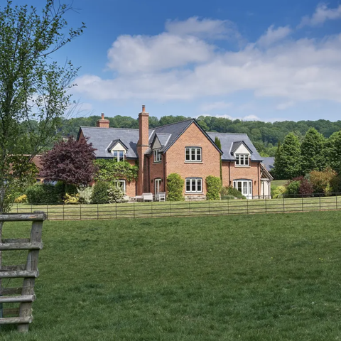 red brick large holiday let in Herefordshire countryside 
