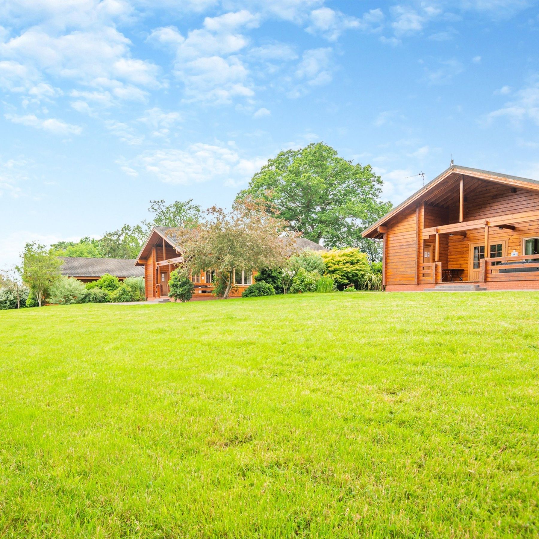 Springpool Lodges - sleep up to 7