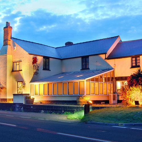 The Red Lion and Gardens