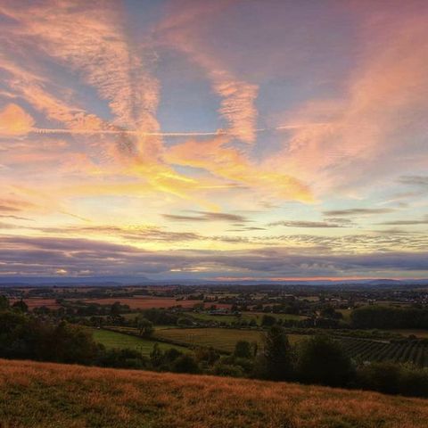 Ade Radnore Dinedor Hill