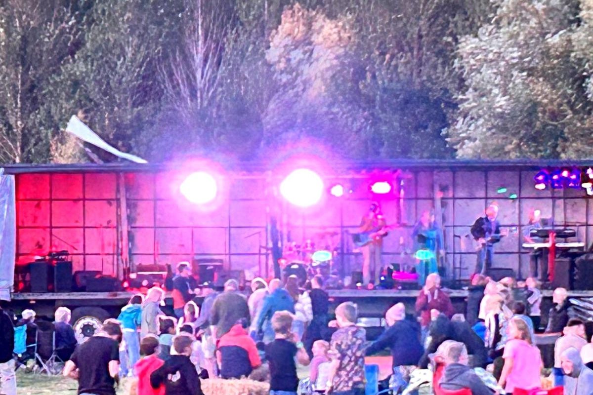 Dorstonbury 25