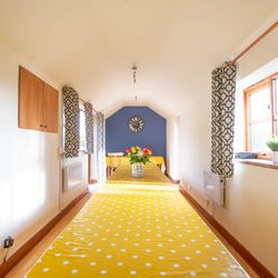 Dining room seating 22
