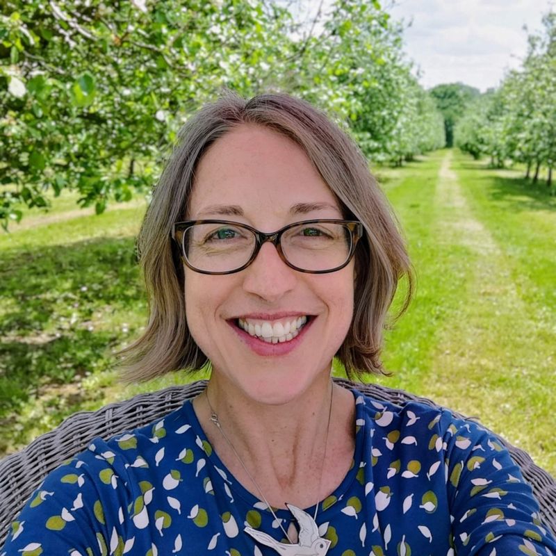 Jennie Hermolle Wedding Celebrant