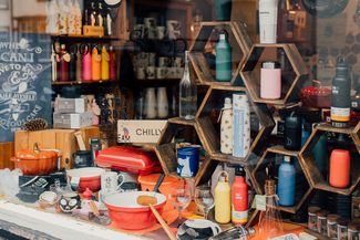 Bees Knees Cookshop exterior