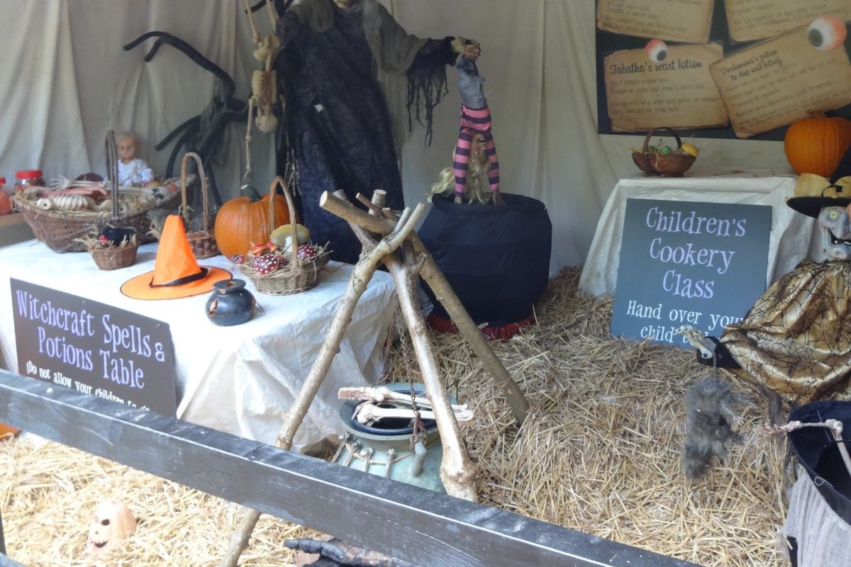 Witches cookery school