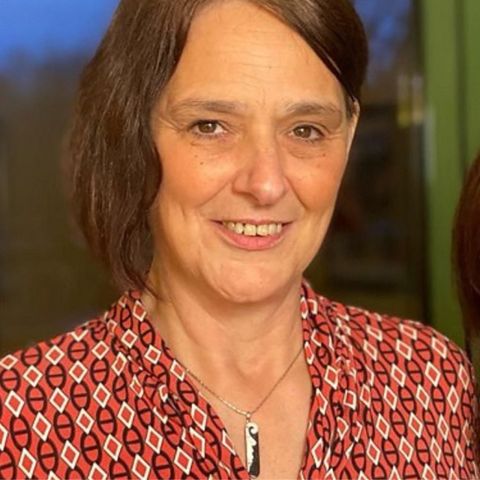 An Evening with Liz Deutsch, Author of 'Relinquished' at Ledbury Library.