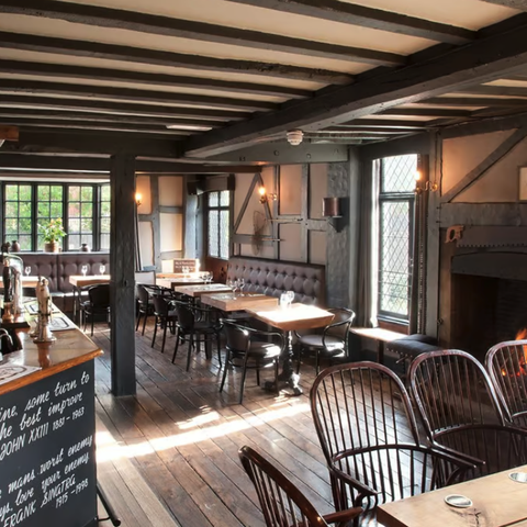 inside greenman at fownhope