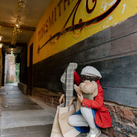 Christmas Alleyway shopping exterior