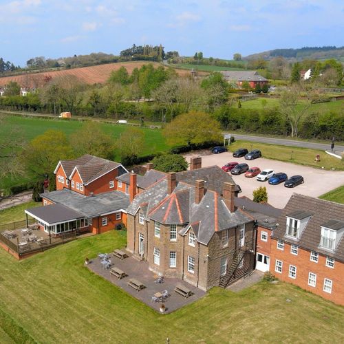 Pilgrim Hotel Ltd
