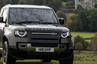 Land Rover Defender Off Roading 