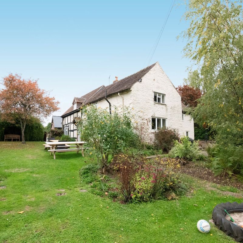 Little Cowarne Court