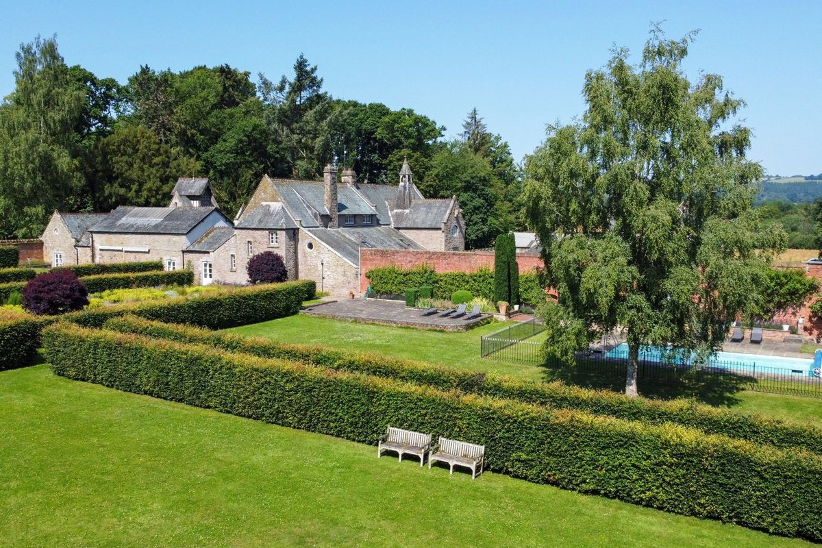 White Heron Estate self catering accommodation