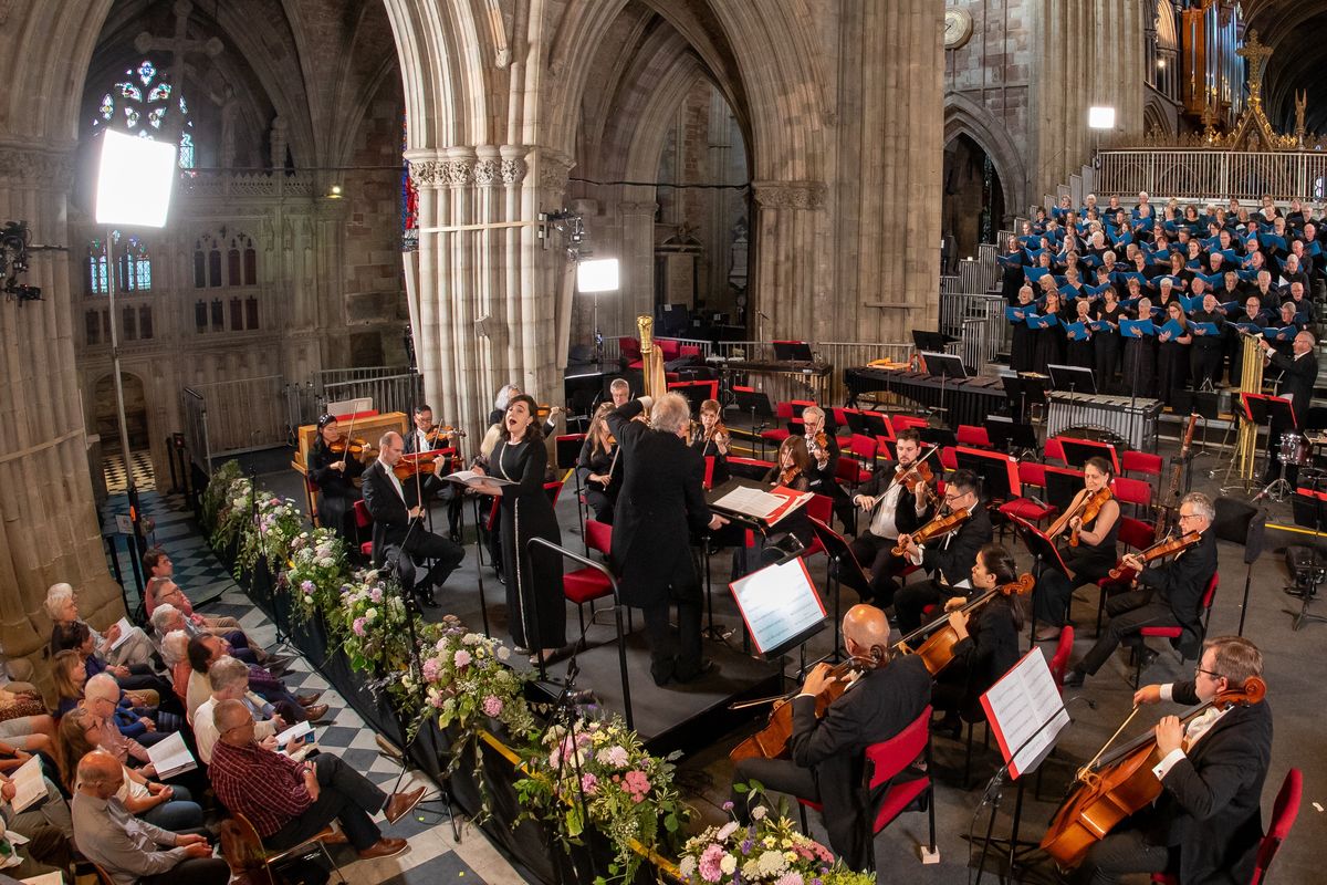 Choir and orchestra inside Hereford Cathedral