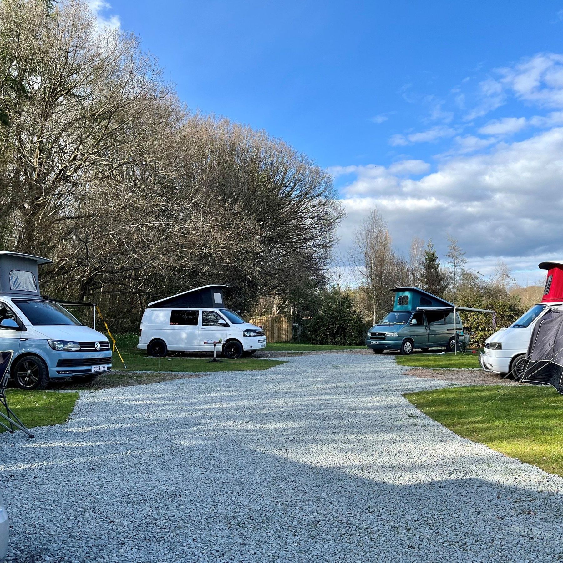 Woodland way - secluded five pitch camping field