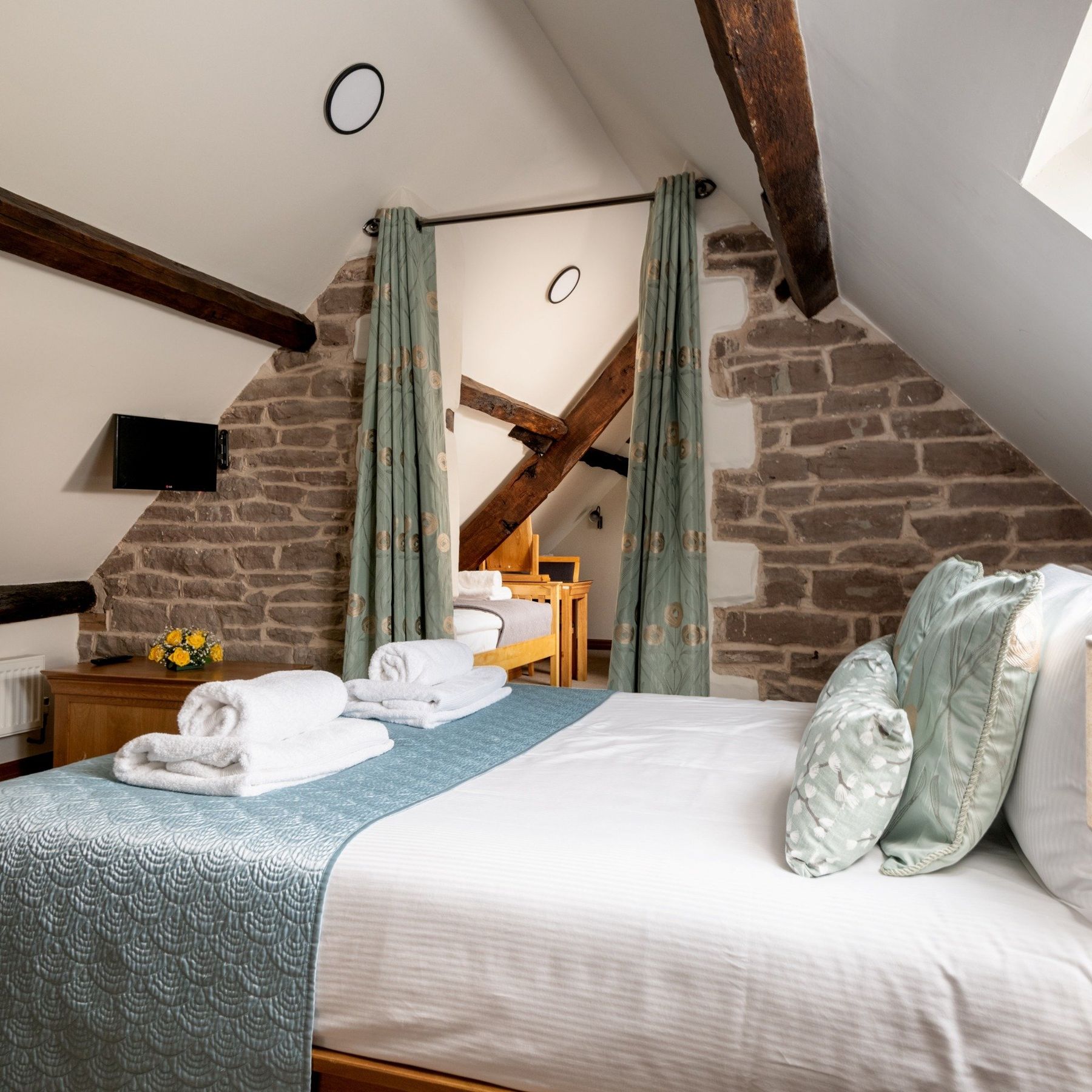 Willow Tree Suite
