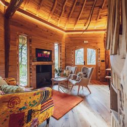 Light and airy with comfortable seating