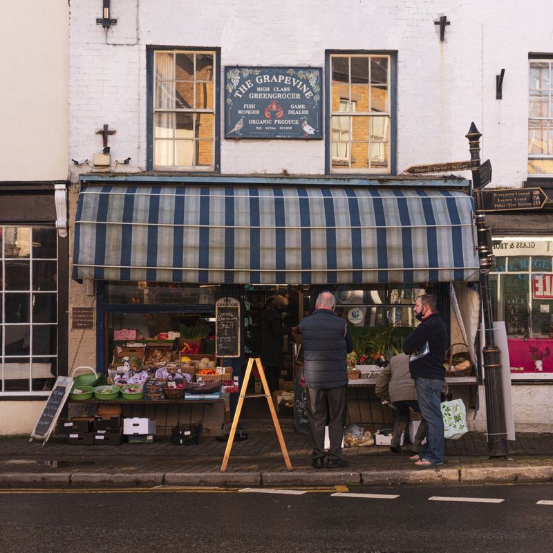 The Grapevine, Greengrocers