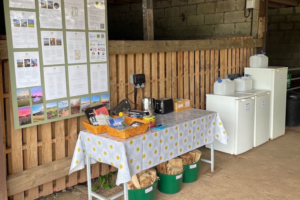 Table, camping kicthen