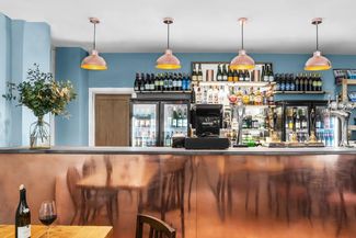Pubs, Inns & Bars