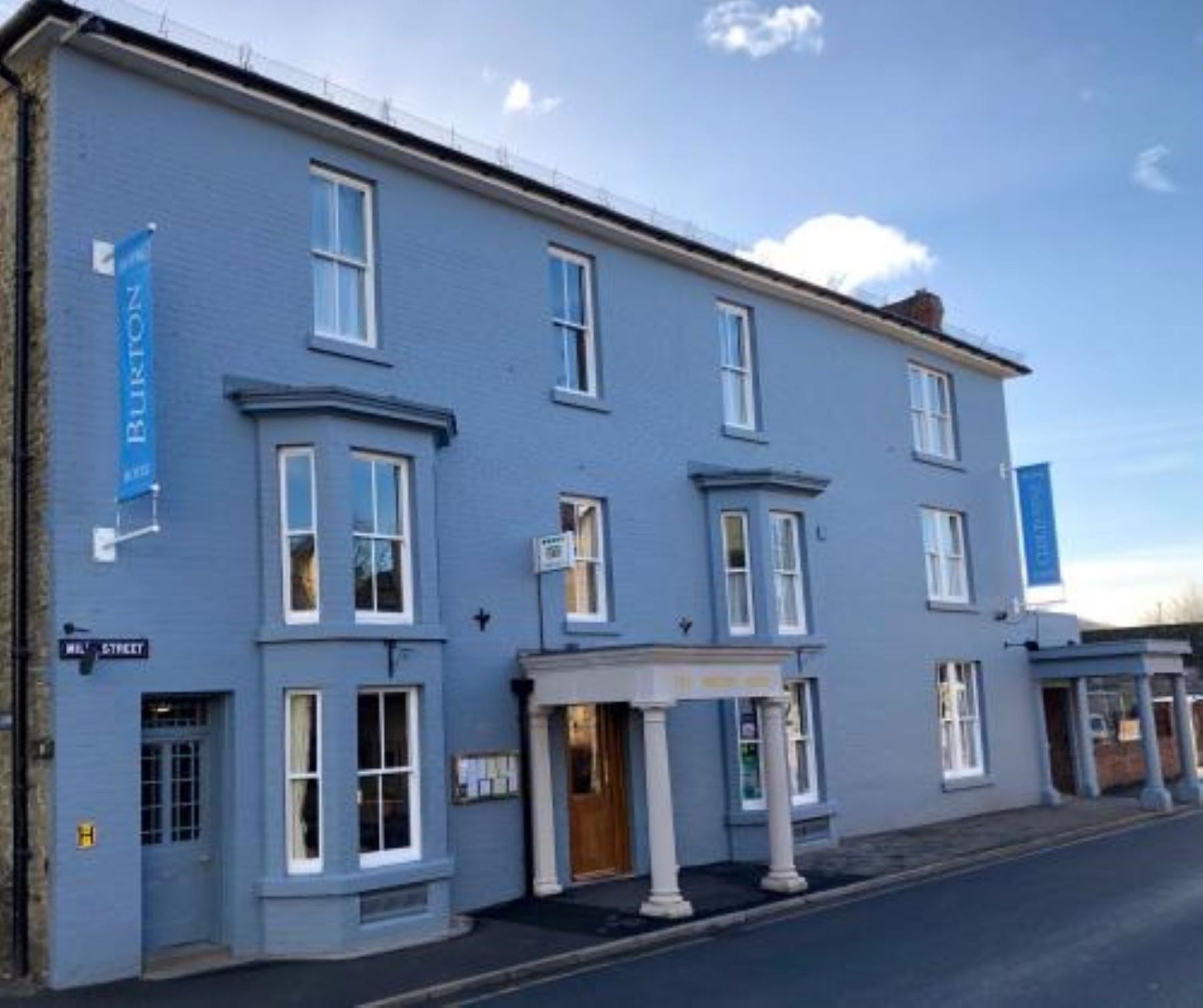 The Burton Hotel & Cloud 9