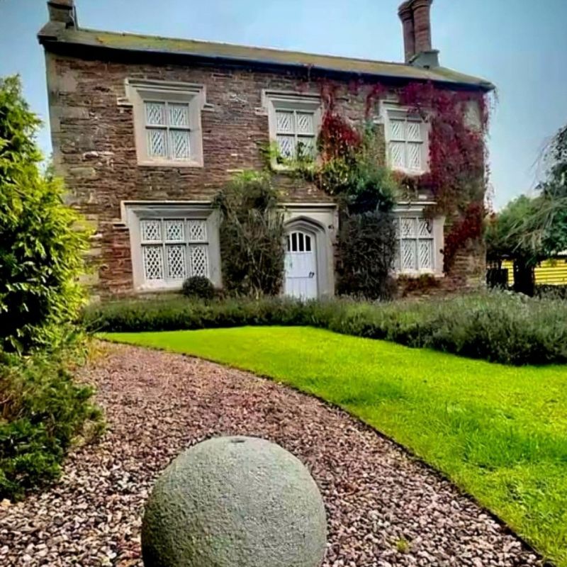 Marlbrook Farm Retreat
