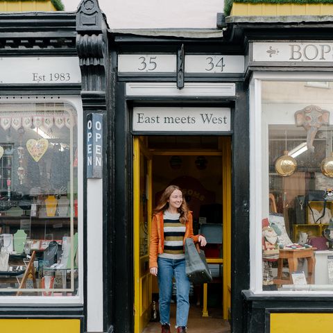 highstreet walking