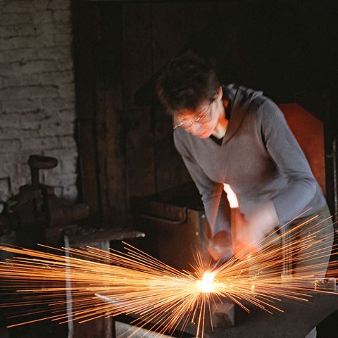 Jenny Pickford, artisan blackmith