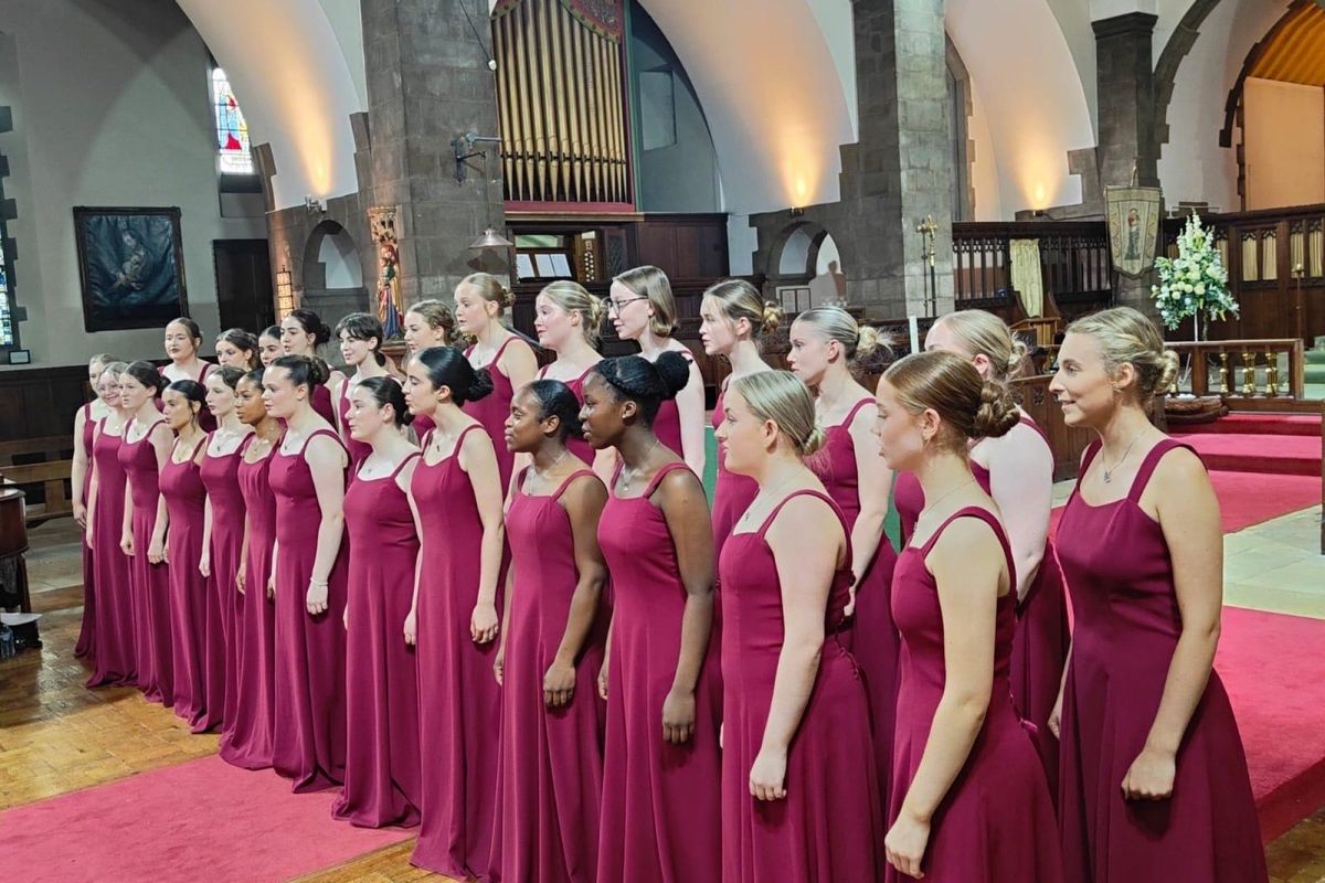 An evening of song with Le Voci and Cantamus Girls Choir