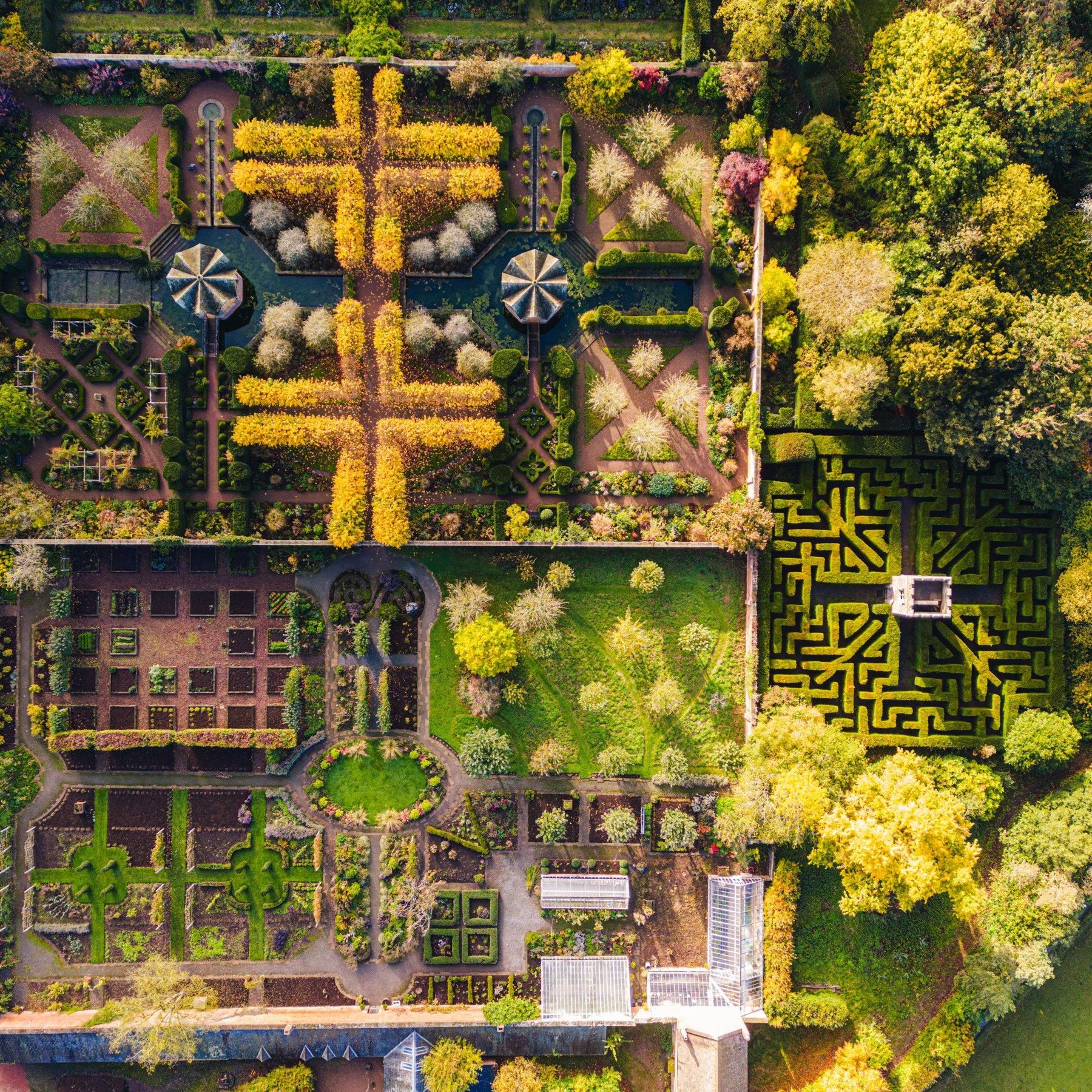 Ariel view of the Hampton Gardens