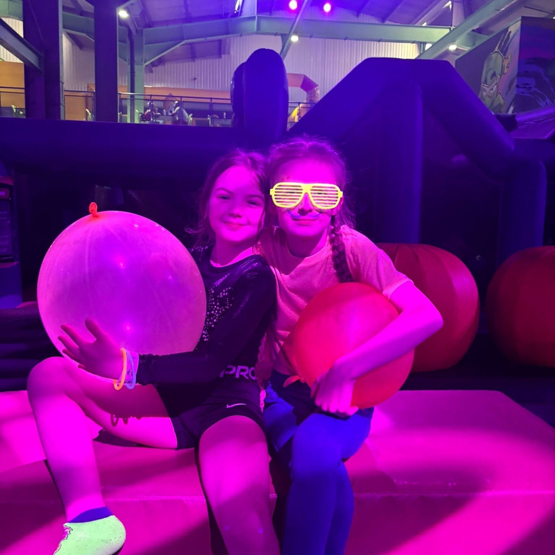 NEON NIGHT VIBES