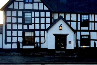Pub/Restaurant with Rooms