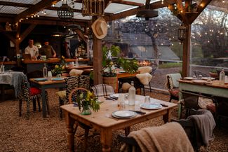 Cosy outdoor dining