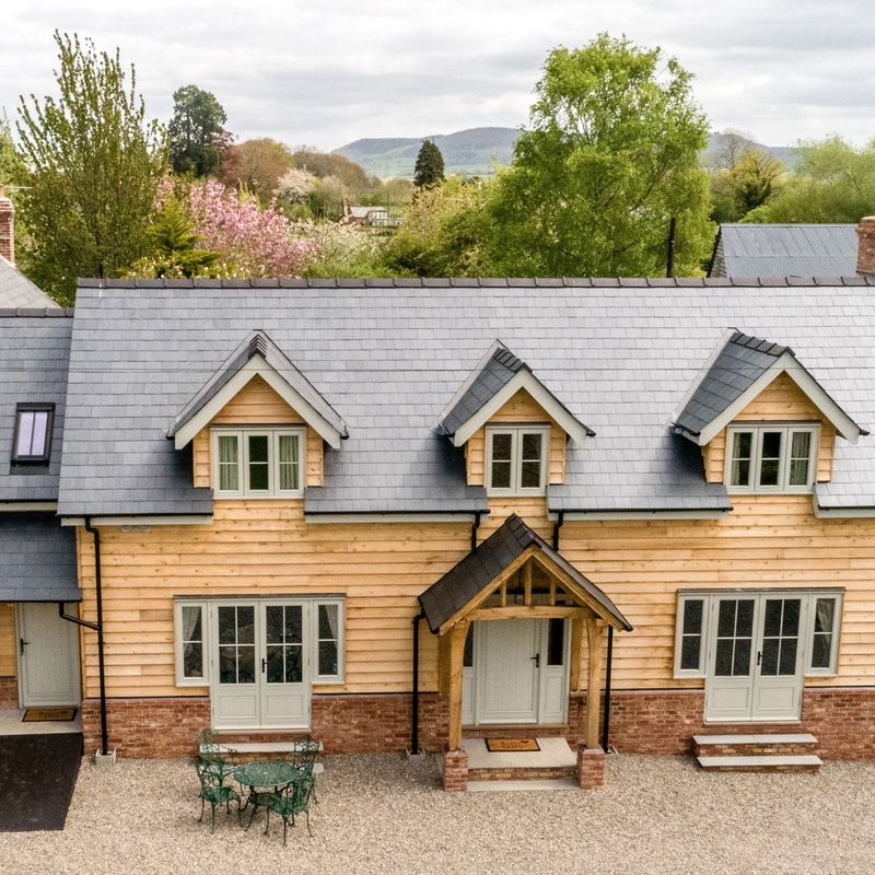 Mistletoe Cottage
