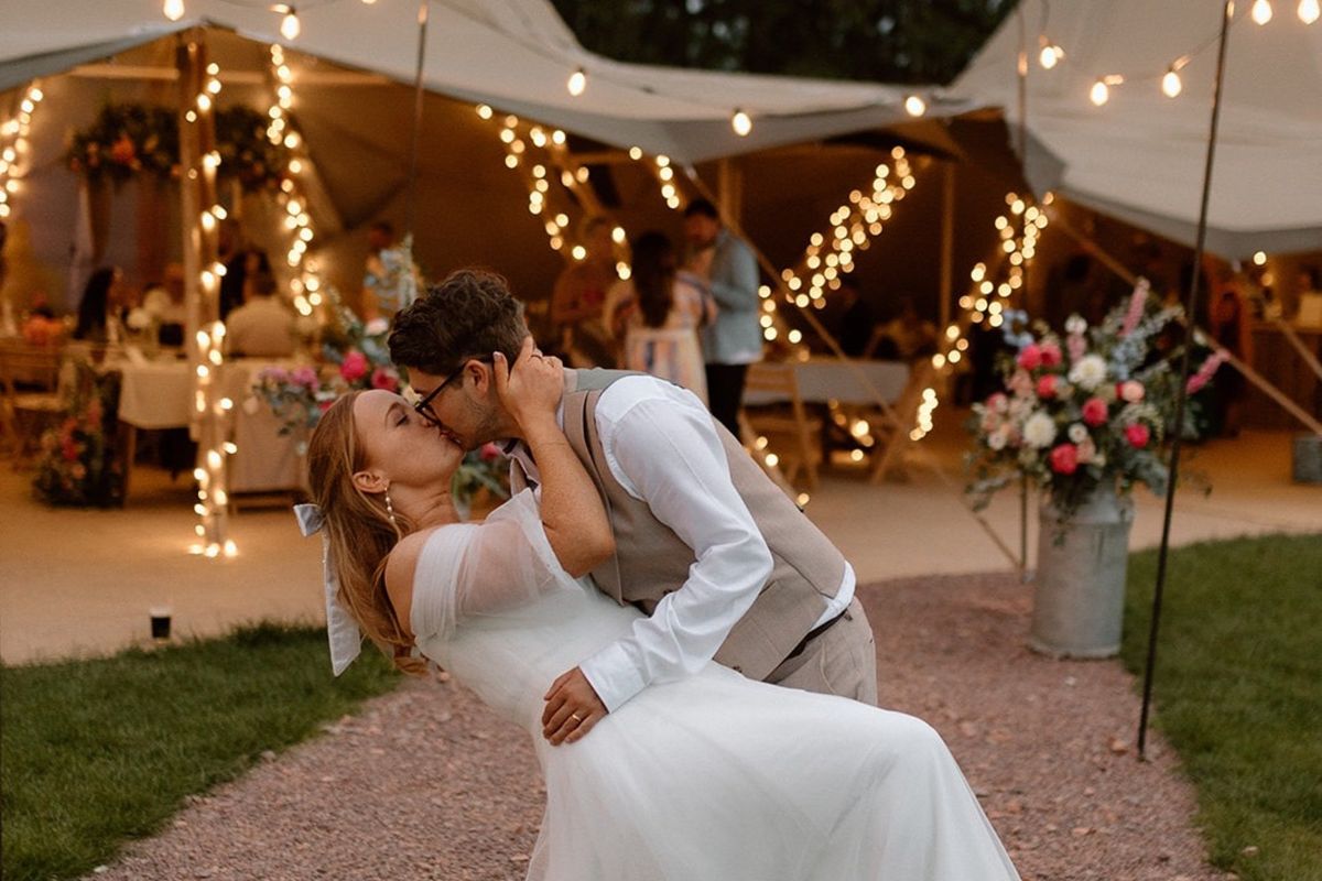 The wedding dip